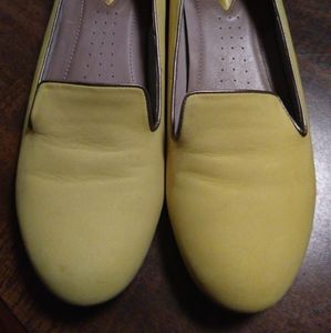 Women's Ecco flat shoes in yellow